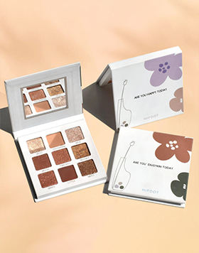 Portable Travel Eye Shadow Matte Chameleon Shimmer White 9 Colors Eyeshadow Palette