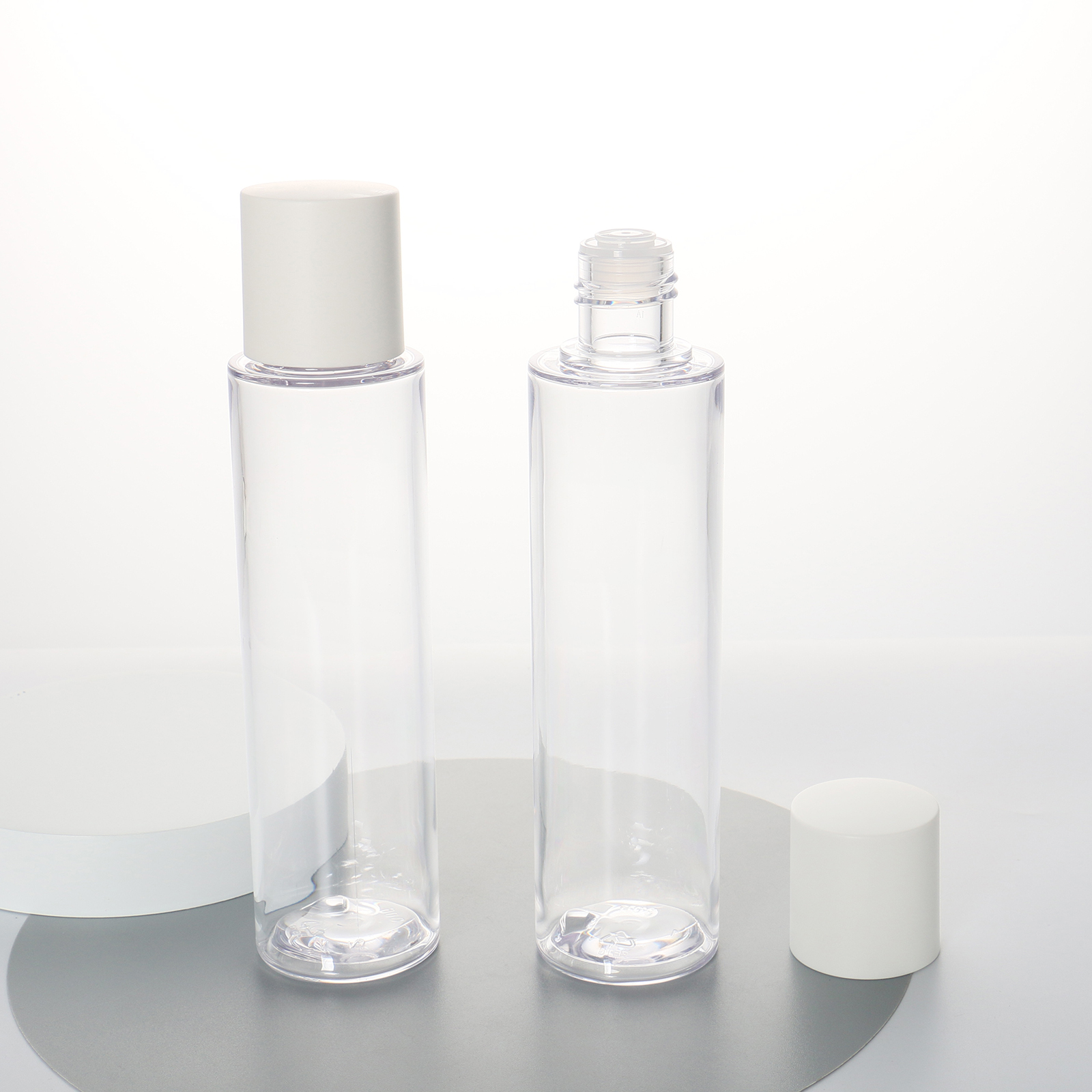 Skin Care Cosmetics Packaging Containers 50G 30ml 50ml 120ml 130mlWhite Luxury Cosmetic Bottles Custom Skincare Packaging Set