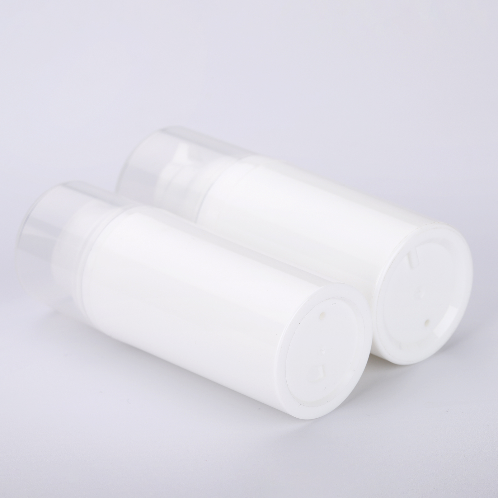 15ml 30ml 50ml Cosmetic Packaging Container White Pp Cosmetic Airless Pump Bottle