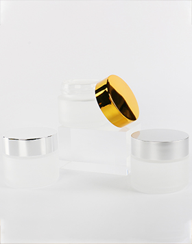 Luxury Face Cosmetic Packaging Containers Custom Empty Frosted Cosmetic Cream Glass Jar 100ml With Silver Gold Lid