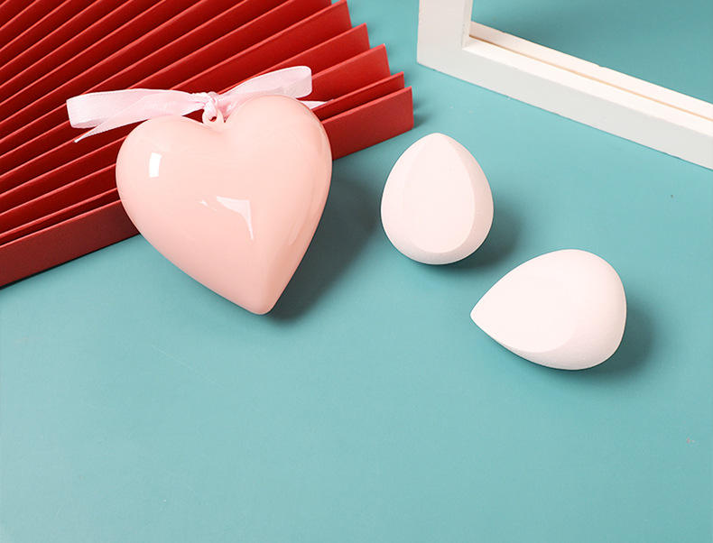 Water Drop Makeup Heart Shape Blenders 2pcs Heart Shaped Package Beveled Christmas Makeup Sponge