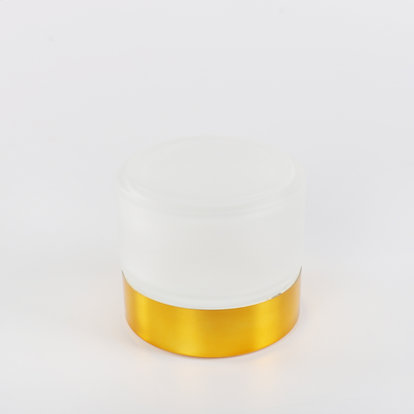 Luxury Face Cosmetic Packaging Containers Custom Empty Frosted Cosmetic Cream Glass Jar 100ml With Silver Gold Lid