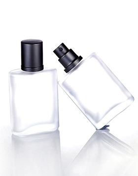 Luxury Recyclable 30ml 50ml 100ml Refillable Flat Square Frosted Glass Perfume Bottle With Pump Spray Cap