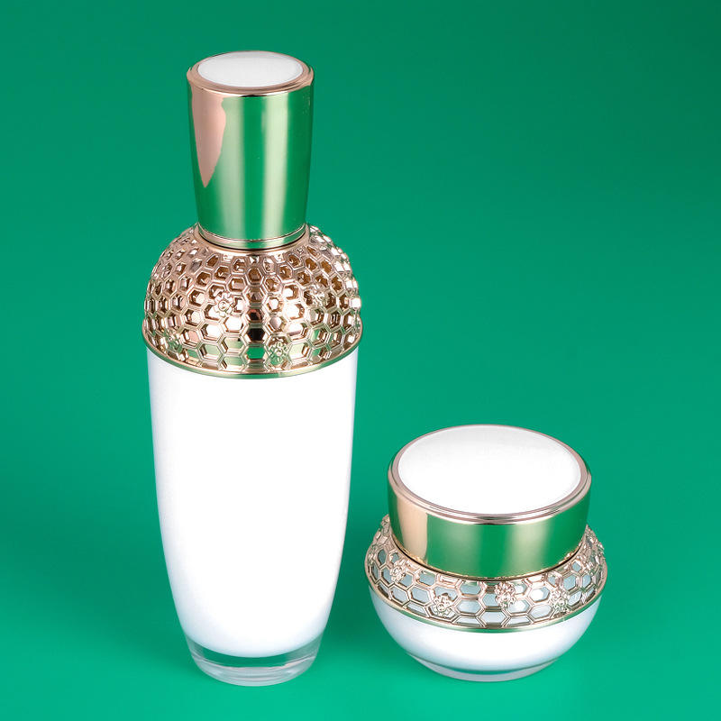 Luxury 30g 50g 30ml 50ml 100ml 120ml Cosmetic Skincare Set Packaging White Gold Bottle Pump Body Lotion Bottle Cream Jar