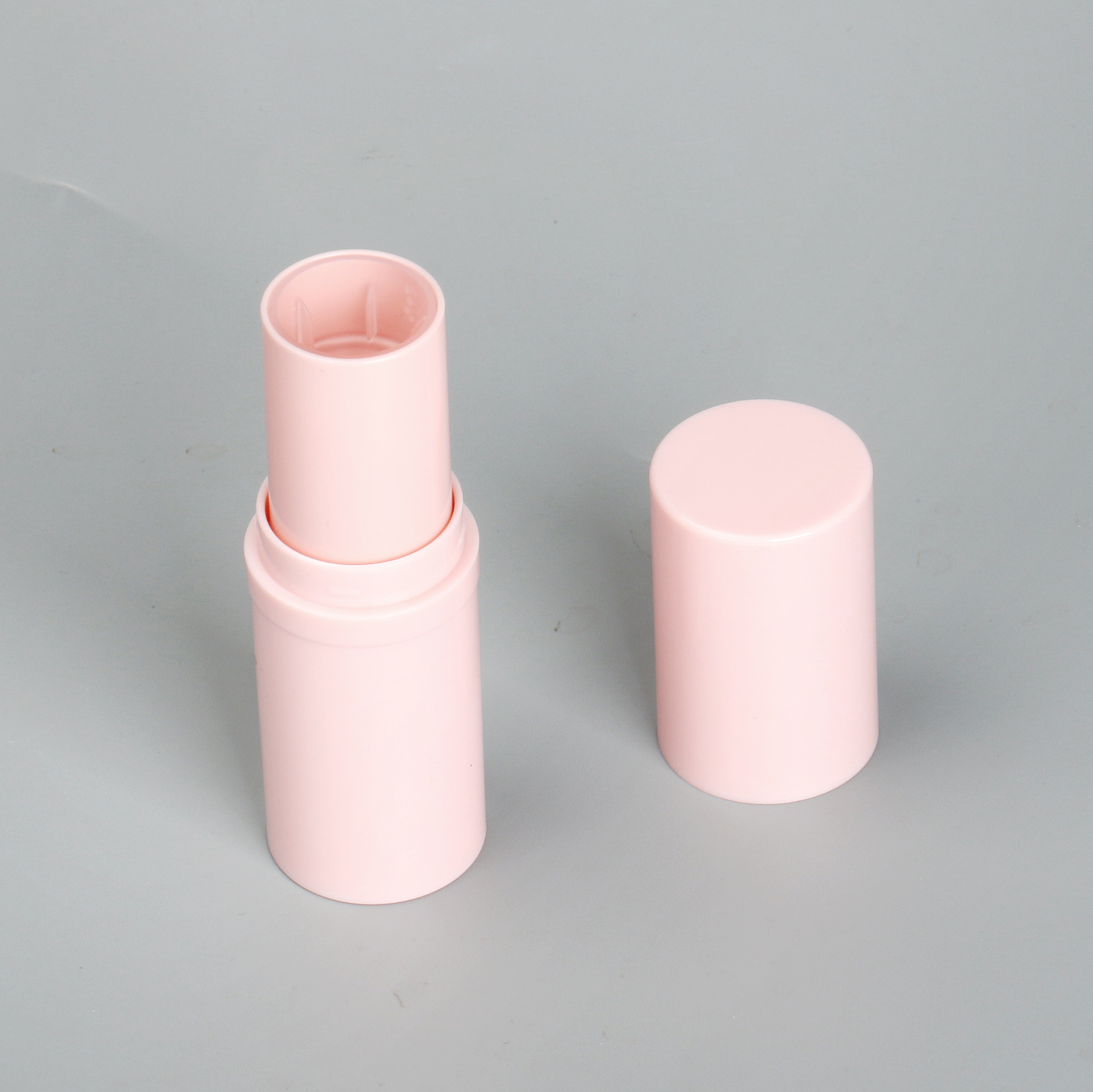 Customized Empty Plastic Packaging Round Shape Twist Lip Balm Tubes Container Pink Lipstick Tube