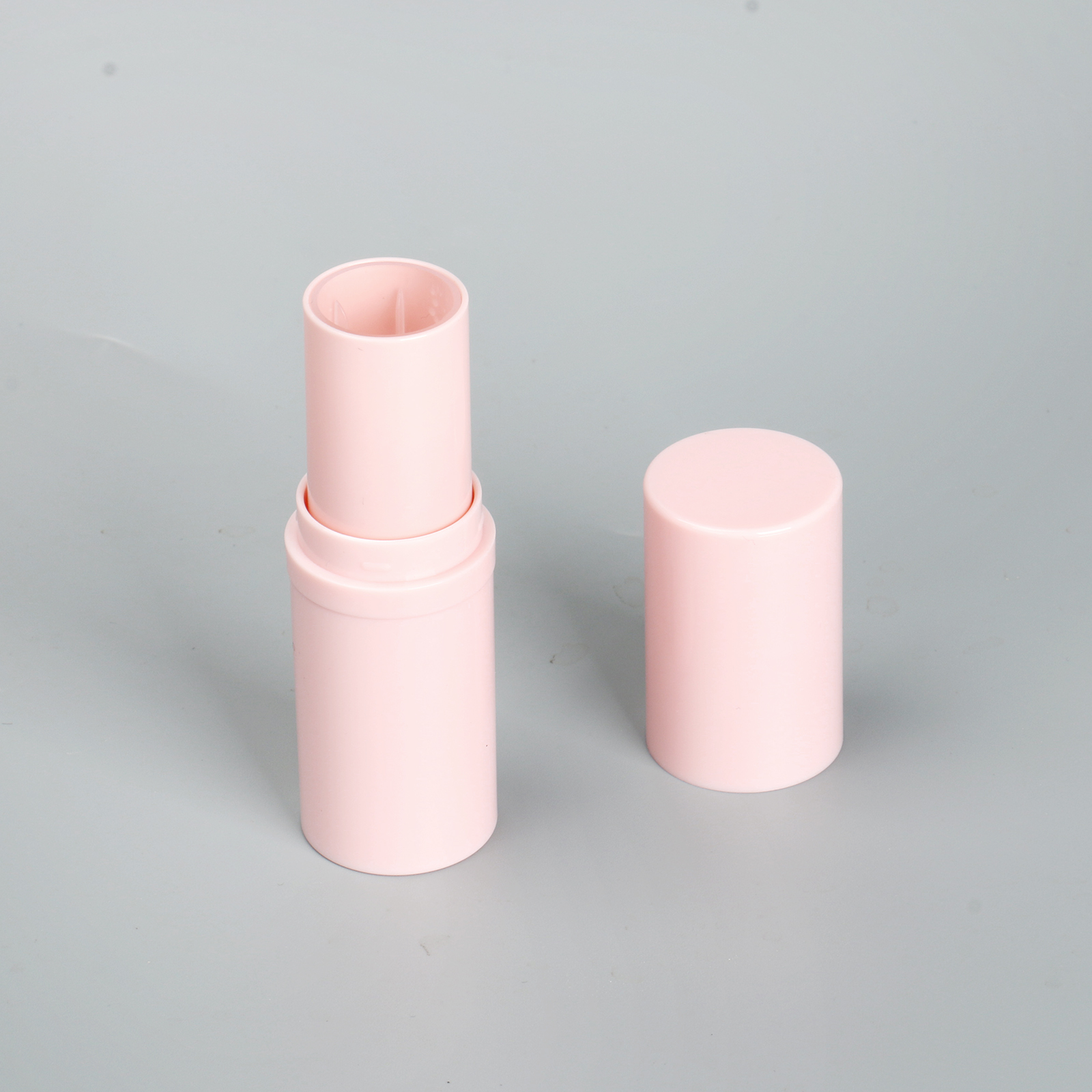 Customized Empty Plastic Packaging Round Shape Twist Lip Balm Tubes Container Pink Lipstick Tube