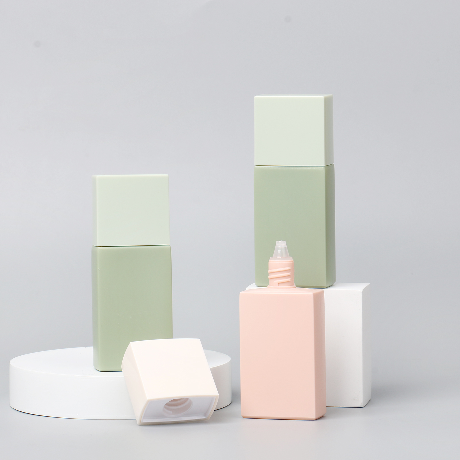 40ml Empty Cosmetic Plastic PE Packaging Pink Green Sunscreen Base Cream Squeeze Bottle With Screw Cap