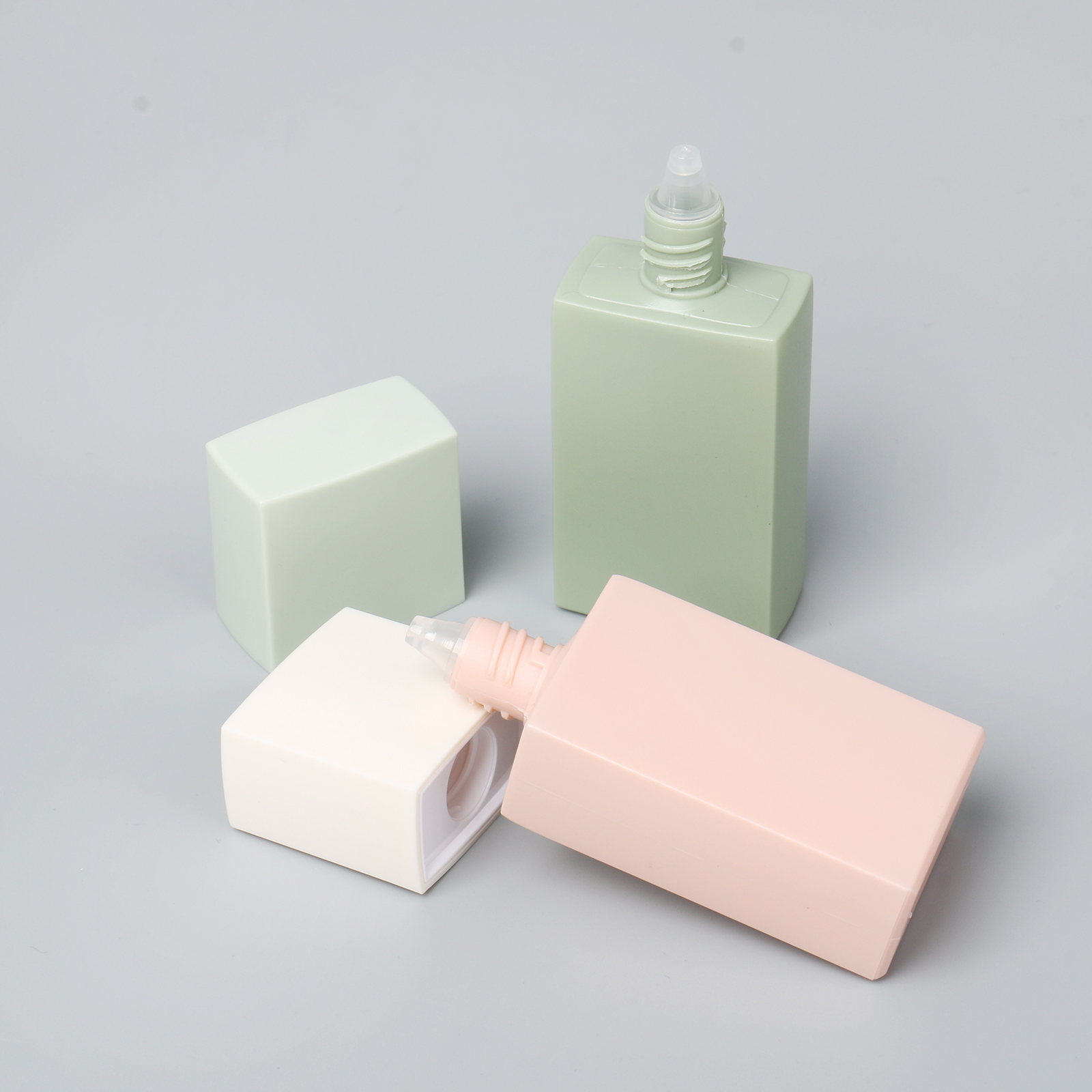 40ml Empty Cosmetic Plastic PE Packaging Pink Green Sunscreen Base Cream Squeeze Bottle With Screw Cap