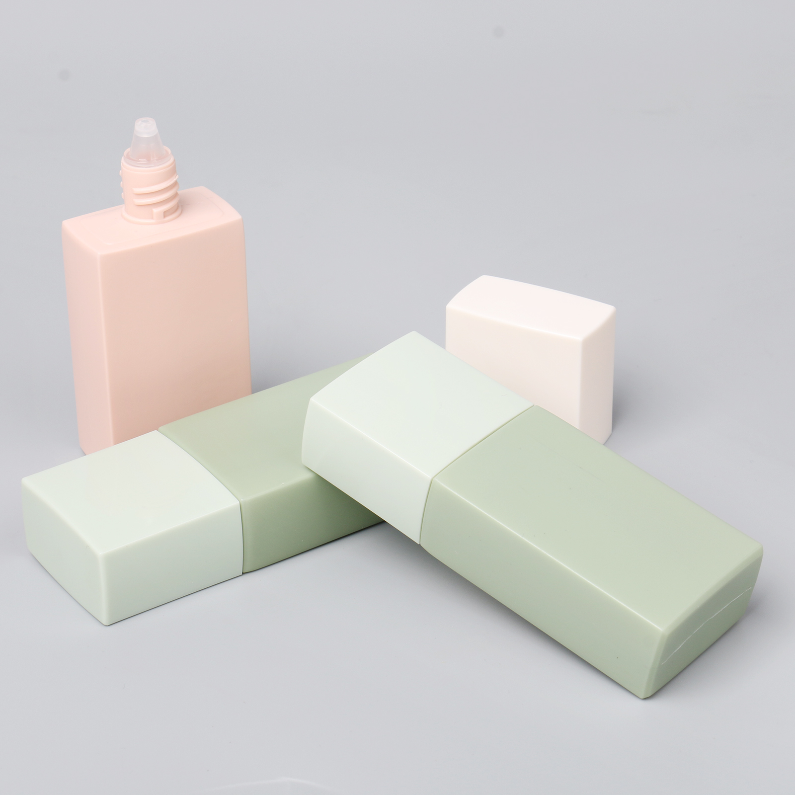 40ml Empty Cosmetic Plastic PE Packaging Pink Green Sunscreen Base Cream Squeeze Bottle With Screw Cap