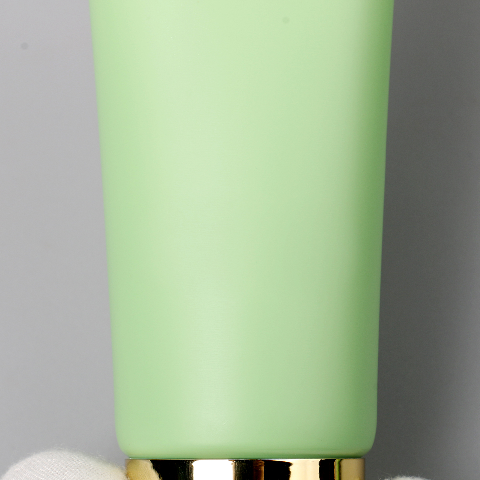 Facial Cleanser Soft Container Tube 100g PP Empty Matte Green Soft Cosmetic BB Cream Lotion Squeeze Tube With Screw Lid