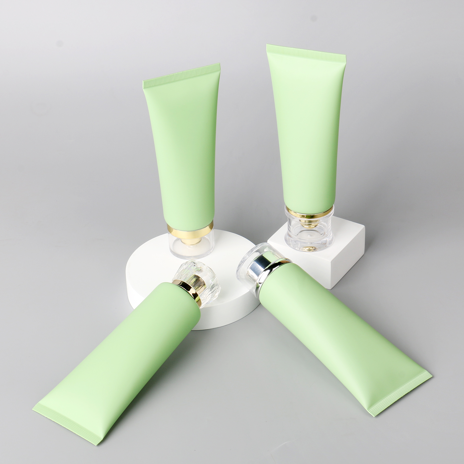 Facial Cleanser Soft Container Tube 100g PP Empty Matte Green Soft Cosmetic BB Cream Lotion Squeeze Tube With Screw Lid