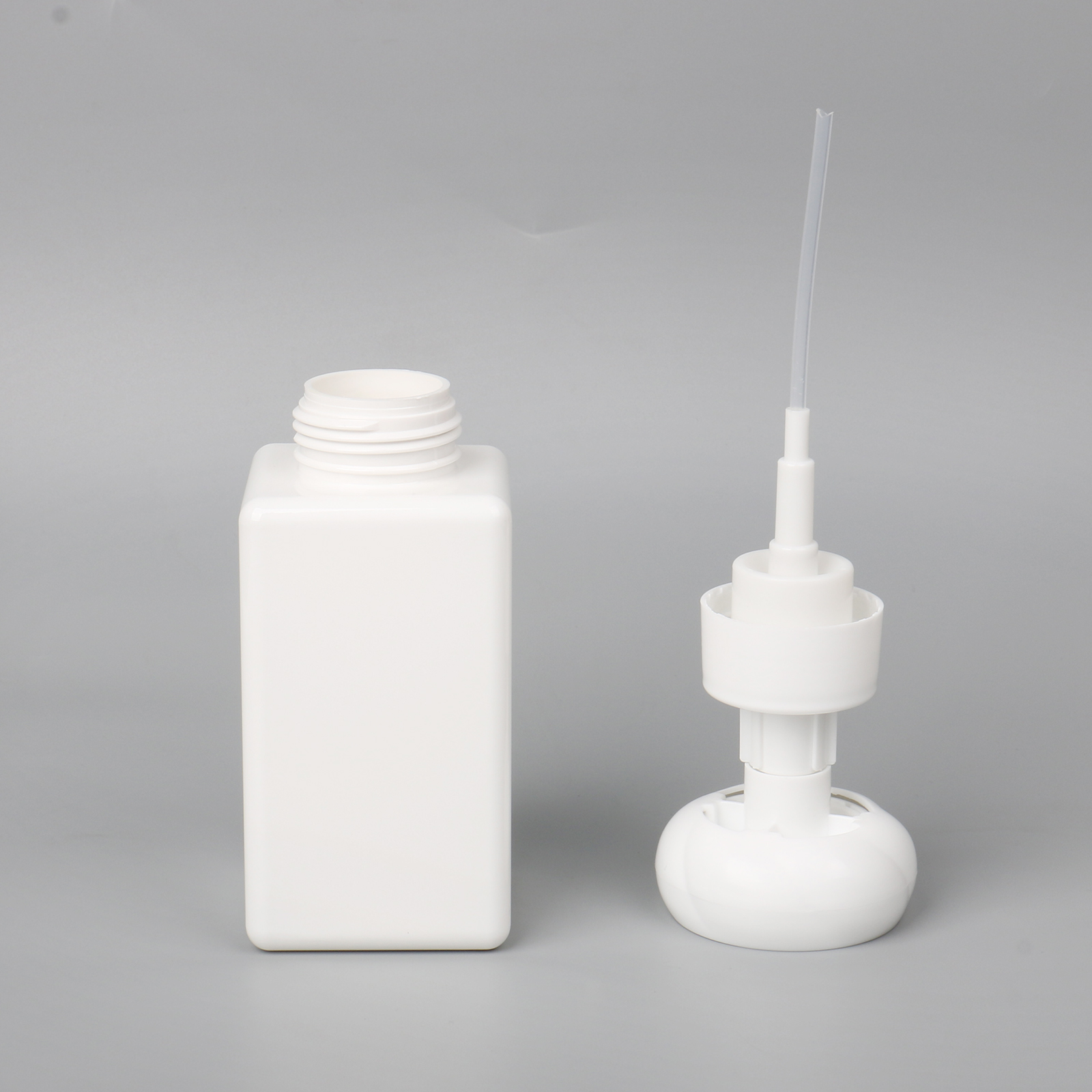 Refillable 250ml 450ml Square Facial Cleanser Soap Lotion Dispenser Pump Plastic Flower Shaped Foam Flower Bottle