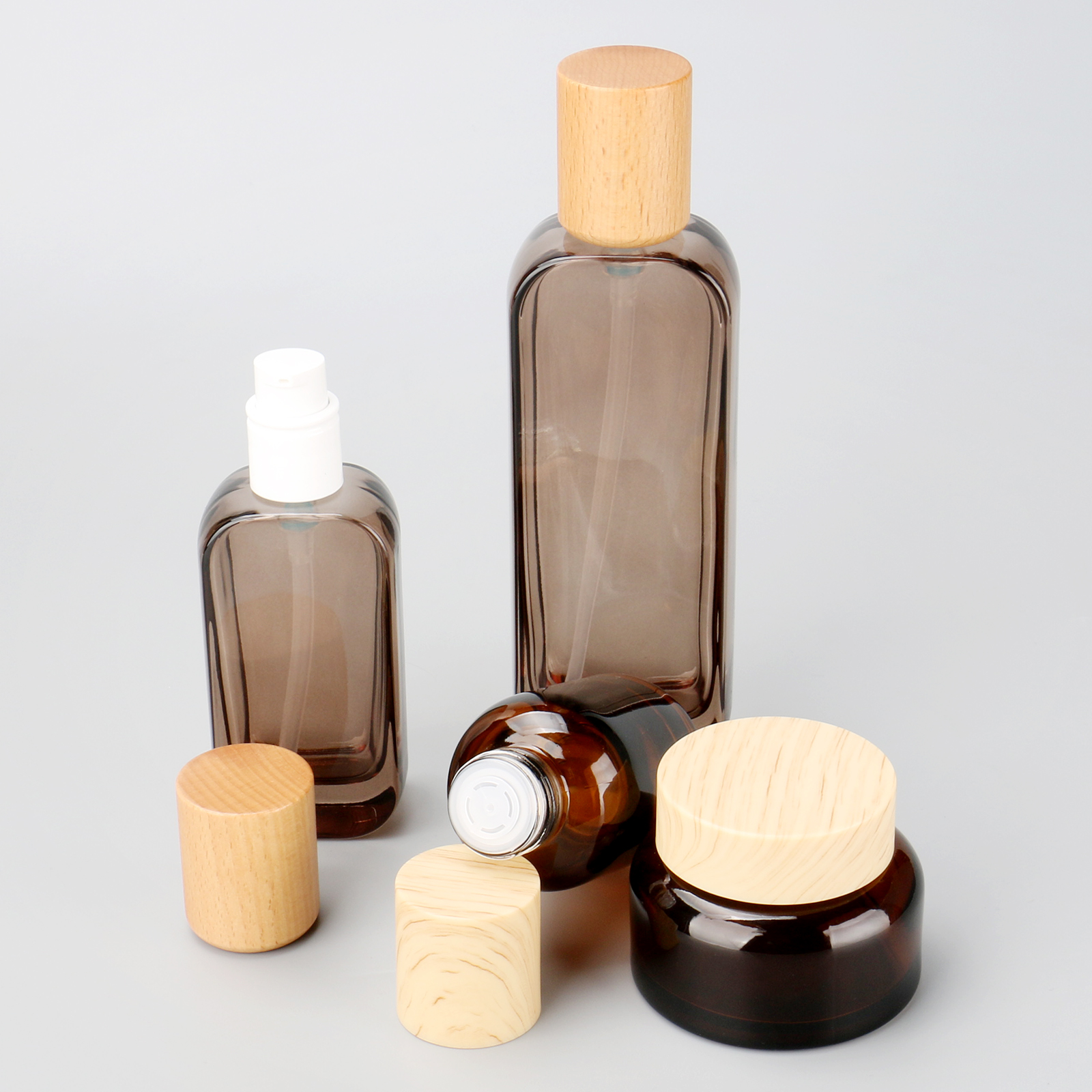 Flat Glass Skin Care Essential Lotion Pump Bottle 30ml 50ml 100ml Skincare Packaging Bottle And Jar With Beech Wooden Cap