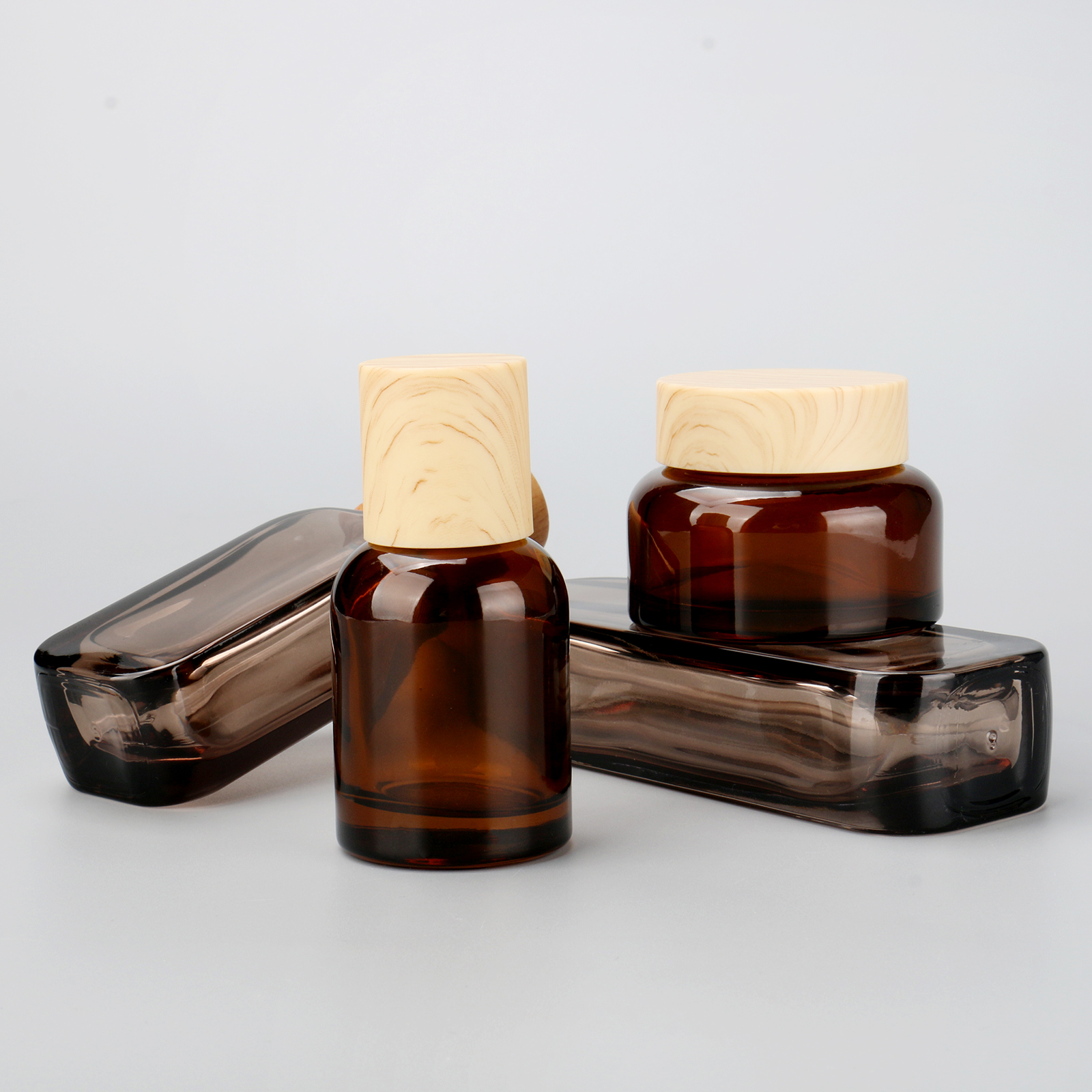 Flat Glass Skin Care Essential Lotion Pump Bottle 30ml 50ml 100ml Skincare Packaging Bottle And Jar With Beech Wooden Cap