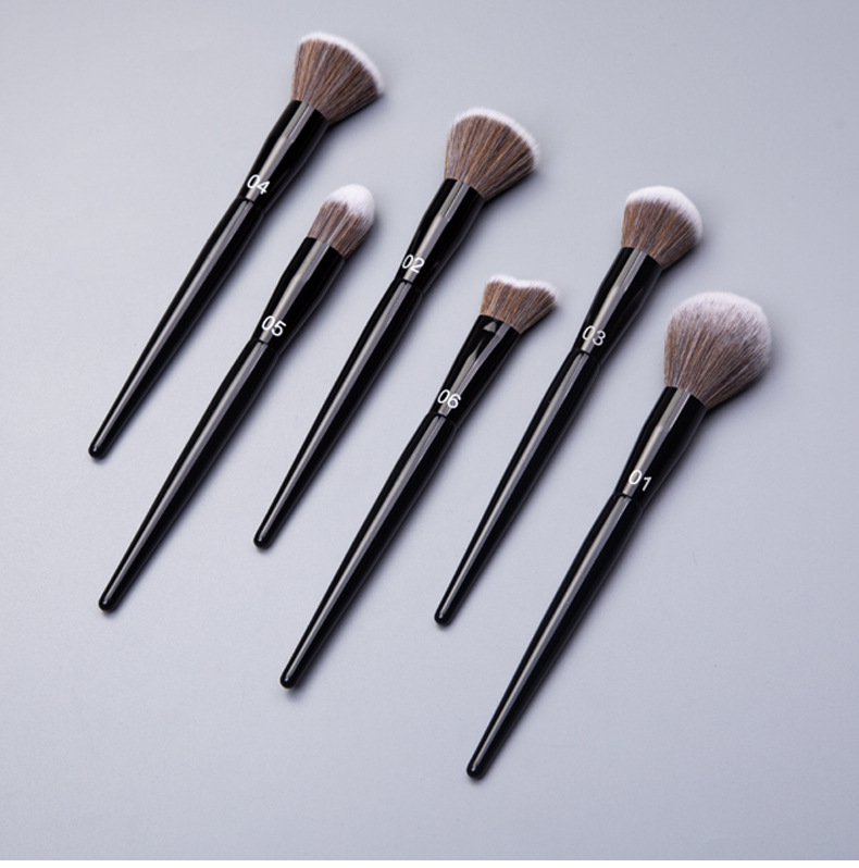 18pcs Luxury Makeup Brush Kit Professional Classic Black Wood Handle Private Label Foundation Cosmetic Makeup Brushes Set