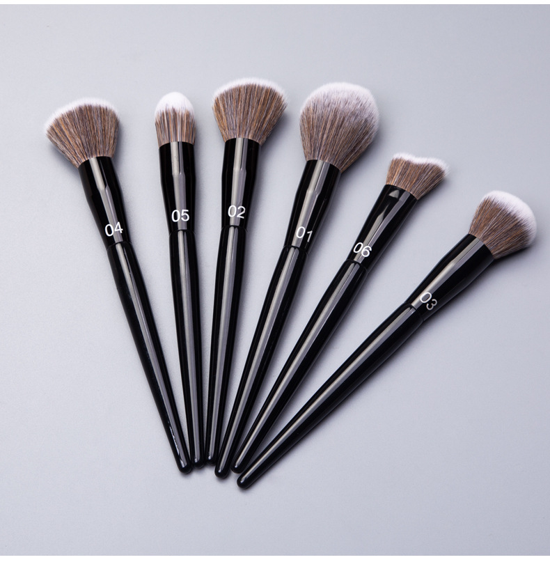 18pcs Luxury Makeup Brush Kit Professional Classic Black Wood Handle Private Label Foundation Cosmetic Makeup Brushes Set