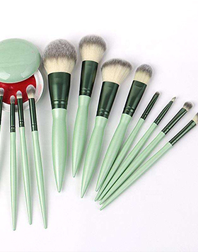 Private Label Soft Cosmetic Brush Set 12pcs Luxury Green Makeup Brush Set With Travel Portable Bag