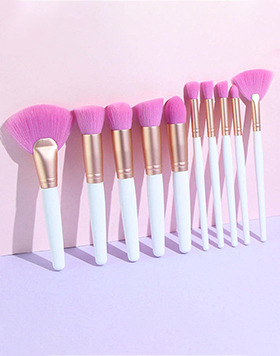 Eco Friendly White Wood Handle Fan Brush Pink Hair Synthetic Vegan Fiber Face Makeup Brush Set Custom Logo