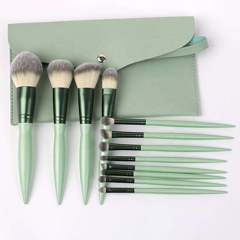 Private Label Soft Cosmetic Brush Set 12pcs Luxury Green Makeup Brush Set With Travel Portable Bag