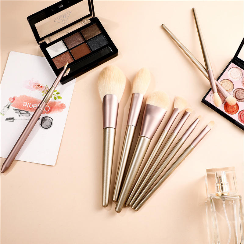 Custom Logo Professional 10 Pcs Champaign Gold Wood Handle Makeup Brushes High Quality Blending Makeup Brush Set