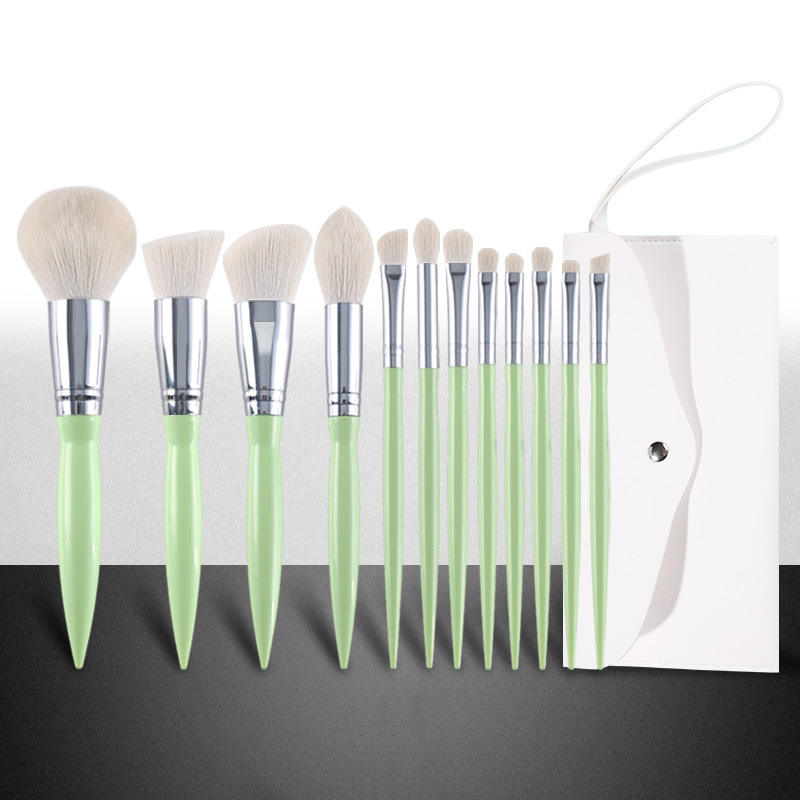 Private Label Soft Cosmetic Brush Set 12pcs Luxury Green Makeup Brush Set With Travel Portable Bag