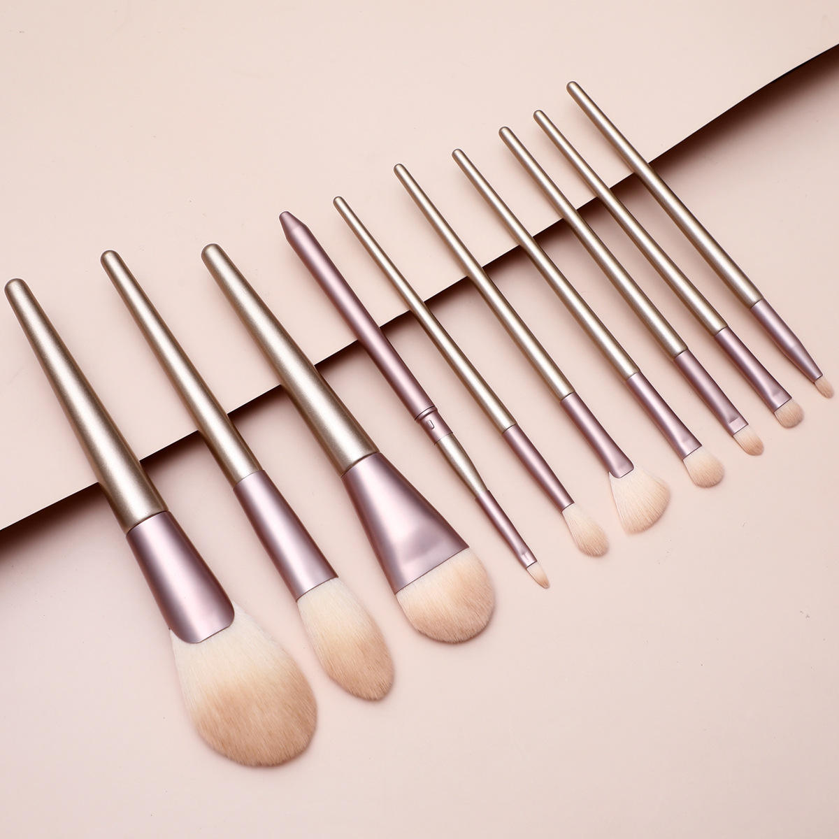 Custom Logo Professional 10 Pcs Champaign Gold Wood Handle Makeup Brushes High Quality Blending Makeup Brush Set