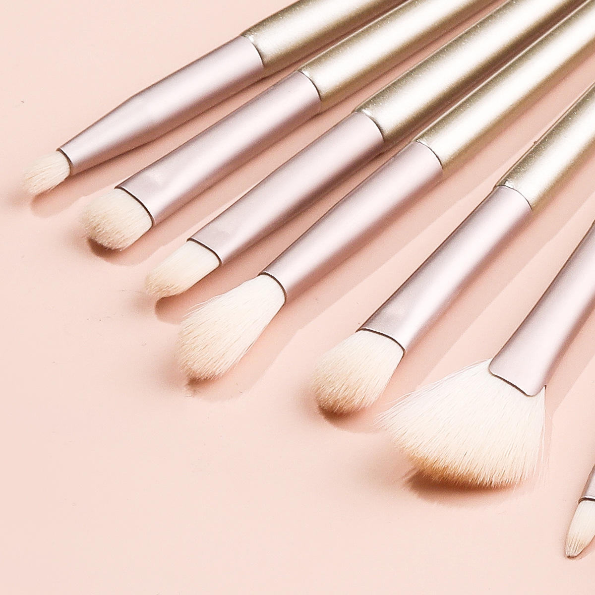 Custom Logo Professional 10 Pcs Champaign Gold Wood Handle Makeup Brushes High Quality Blending Makeup Brush Set