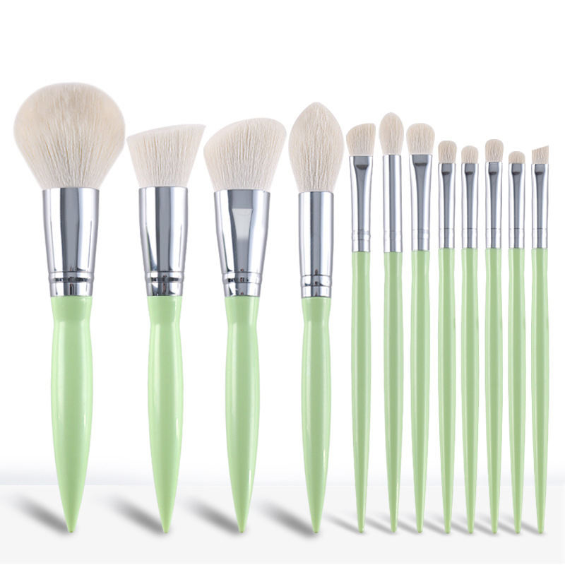 Private Label Soft Cosmetic Brush Set 12pcs Luxury Green Makeup Brush Set With Travel Portable Bag