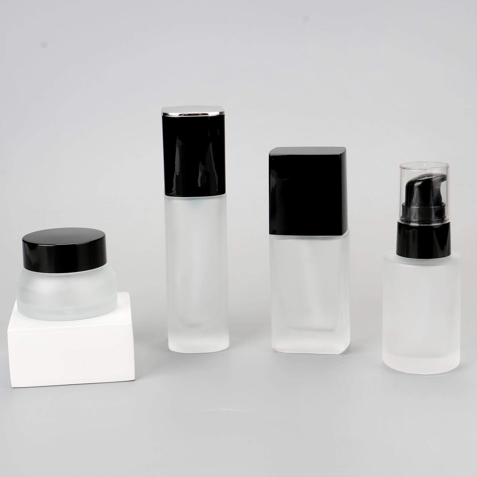 Transparent Flat Square 30ml Liquid Foundation Bottle 30g Cream Jar Frosted Glass Bottles With Lotion Pump