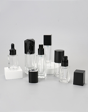 Cosmetic Packaging Container Empty Skincare Set Bottle Transparent Glass Lotion Serum Pump Bottle With Black Lid