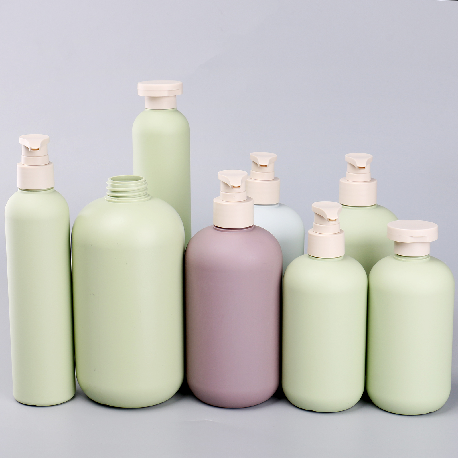 Large Capacity HDPE Plastic 200ml 250ml 300ml 500ml 800ml Eco Friendly Shampoo And Conditioner Bottles With Flip Pump Head