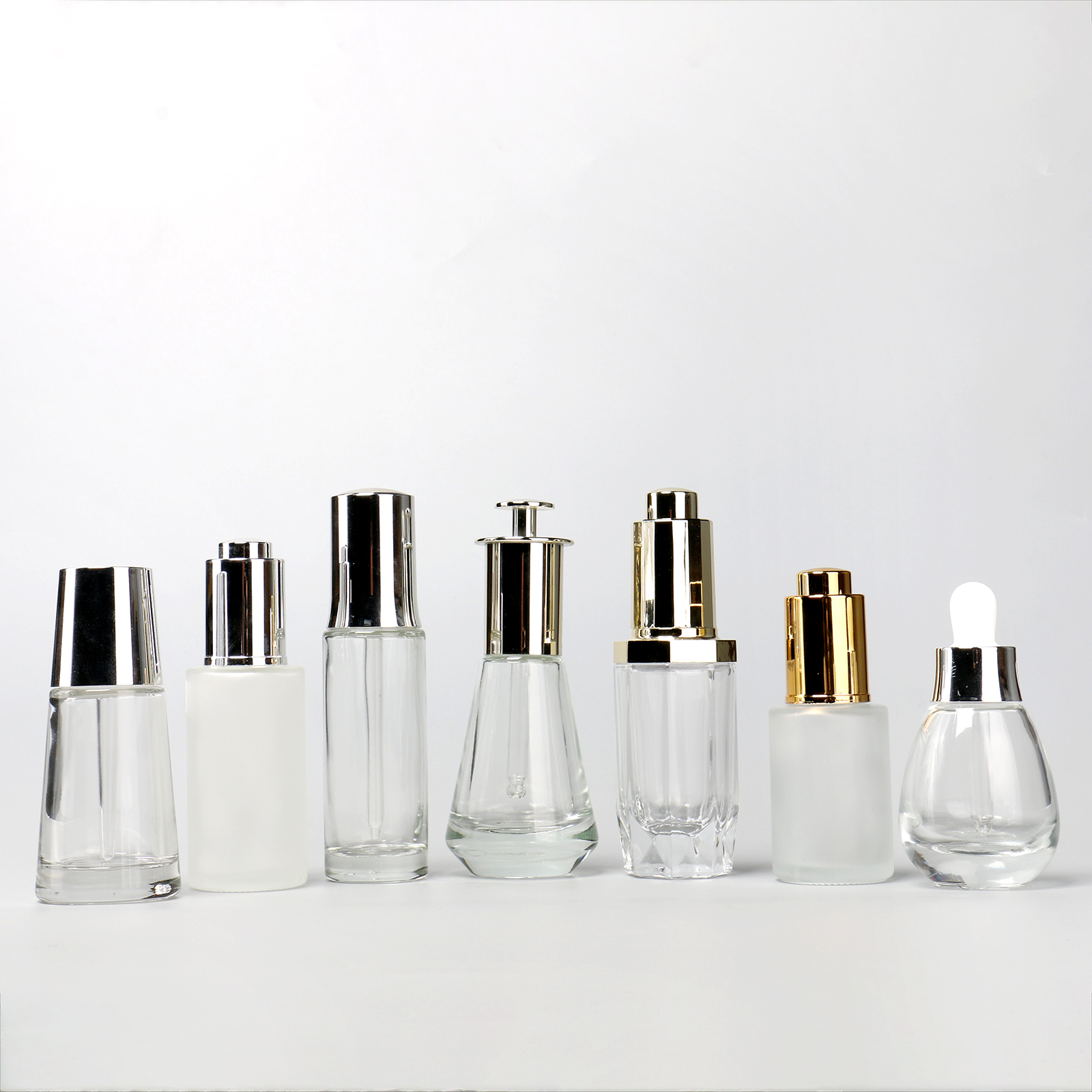 Push Button Flat Shoulder 20ml 30ml Essential Oil Bottle Clear Frosted Cosmetic Glass Dropper Bottles With Gold Silver Cap