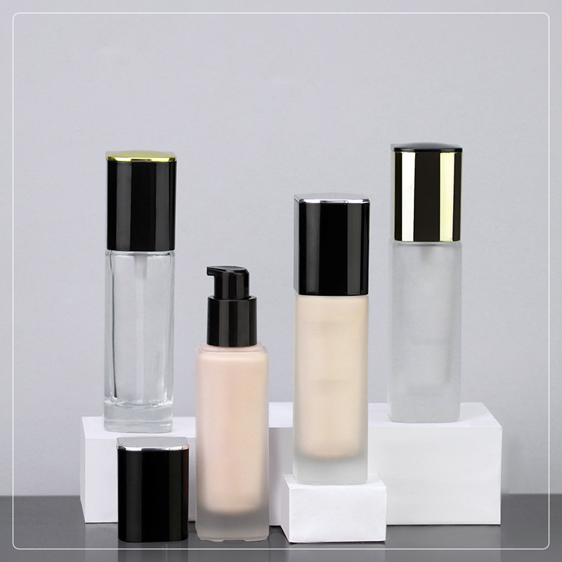 Luxury Cosmetics Packaging Square 30ml Black Golden Lotion Liquid Foundation Container Glass Bottle With Pump