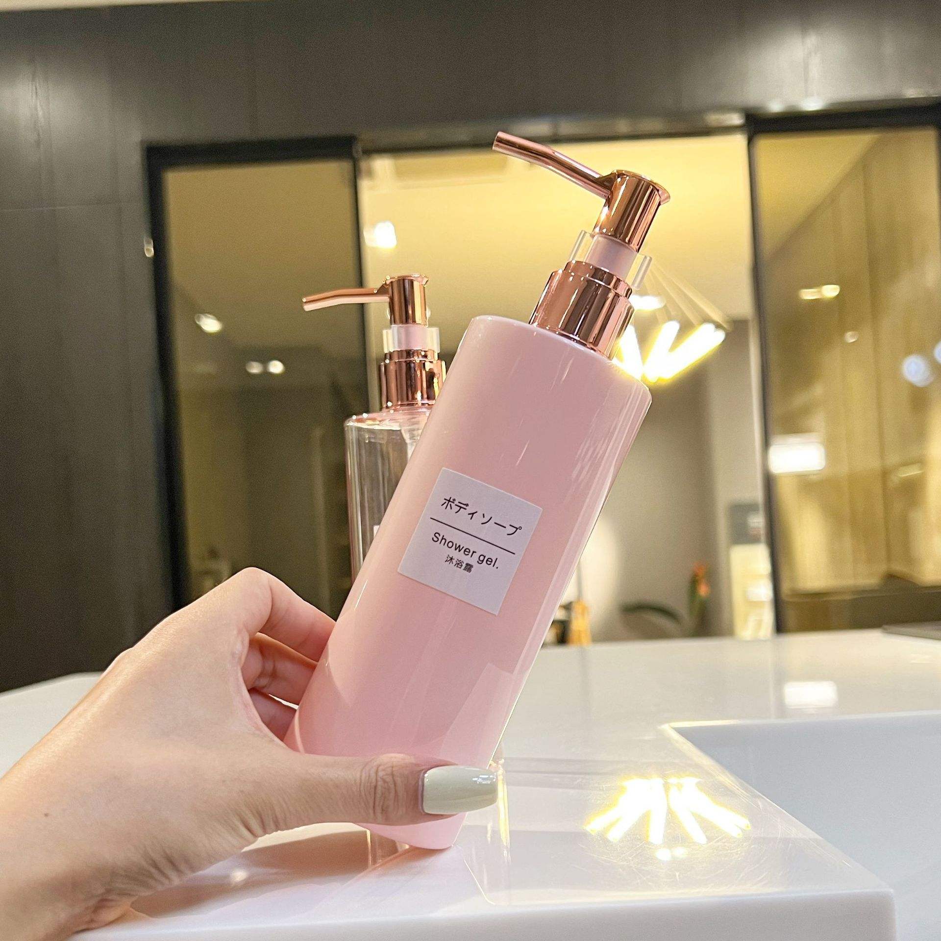 Empty Refillable Petg Pink 250ml 350ml Cosmetic Body Lotion Hand Wash Hair Gels Shampoo Makeup Remover Oil Bottles With Pump