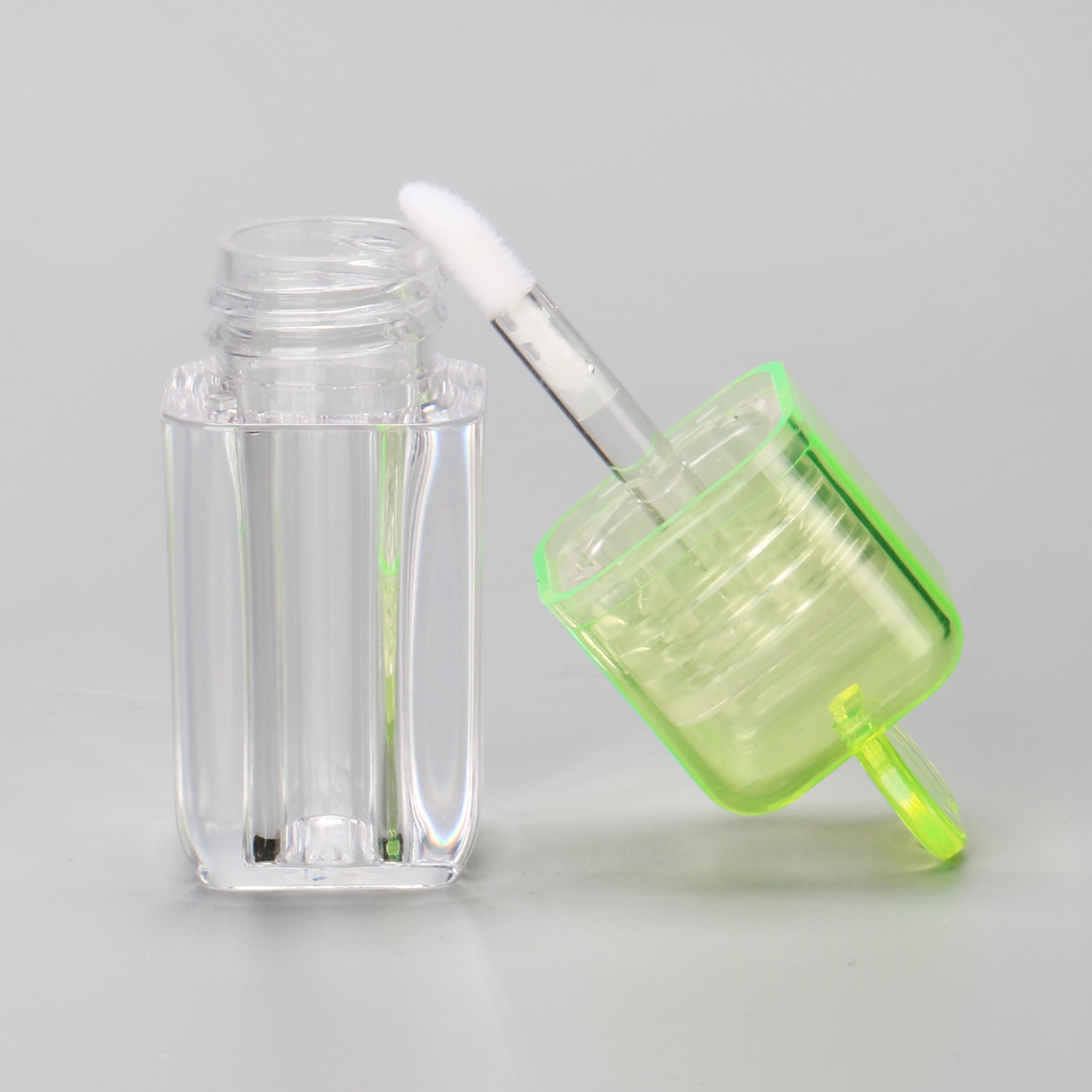 Custom Logo Cute Pretty Ice Candy Color Green Lip Gloss Tube Mini Square Clear Wands Bottle Lip Gloss Tubes