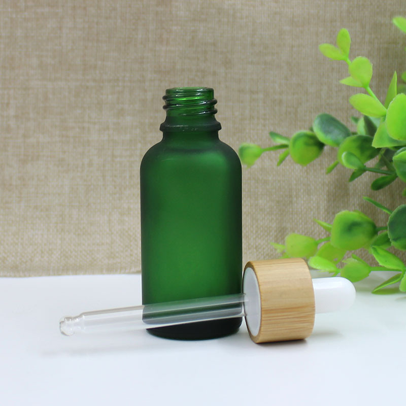 5ml 10ml 15ml 20ml 30ml 50ml Frosted Green Essential Oil Glass Serum Dropper Bottle With Bamboo Dropper Top