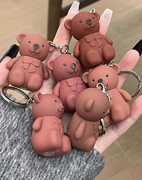 Makeup Your Own Cute Bear Shape Lipgloss Key Chain 6 Colors Matte Vegan Liquid Lip Stick Long Lasting Lipstick