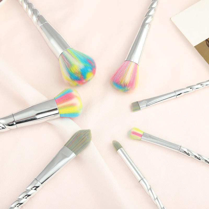 Portable Travel Colorful Bristles Cosmetic Brush Set 7pcs Luxury Unicorns Makeup Brushes With Silver Handle