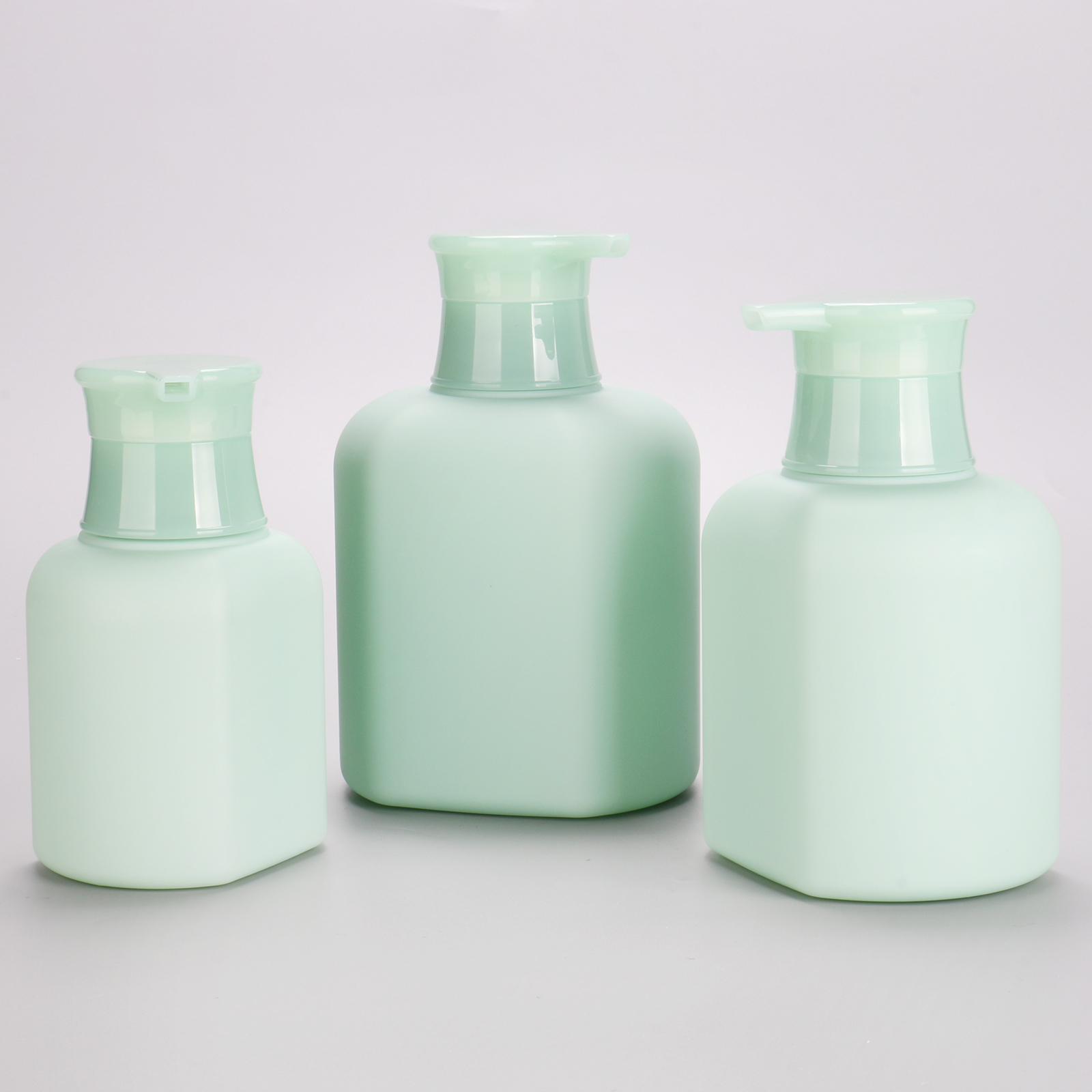 300ml 500ml 750ml Matte Green Lotion Bottle Plastic Empty Bottle Shampoo Hand Sanitizer Dispenser Cosmetic Pump Bottle