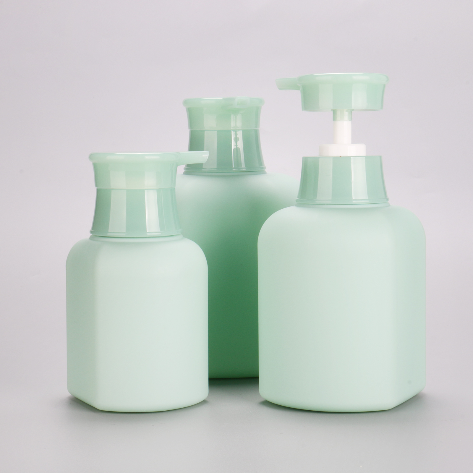 300ml 500ml 750ml Matte Green Lotion Bottle Plastic Empty Bottle Shampoo Hand Sanitizer Dispenser Cosmetic Pump Bottle