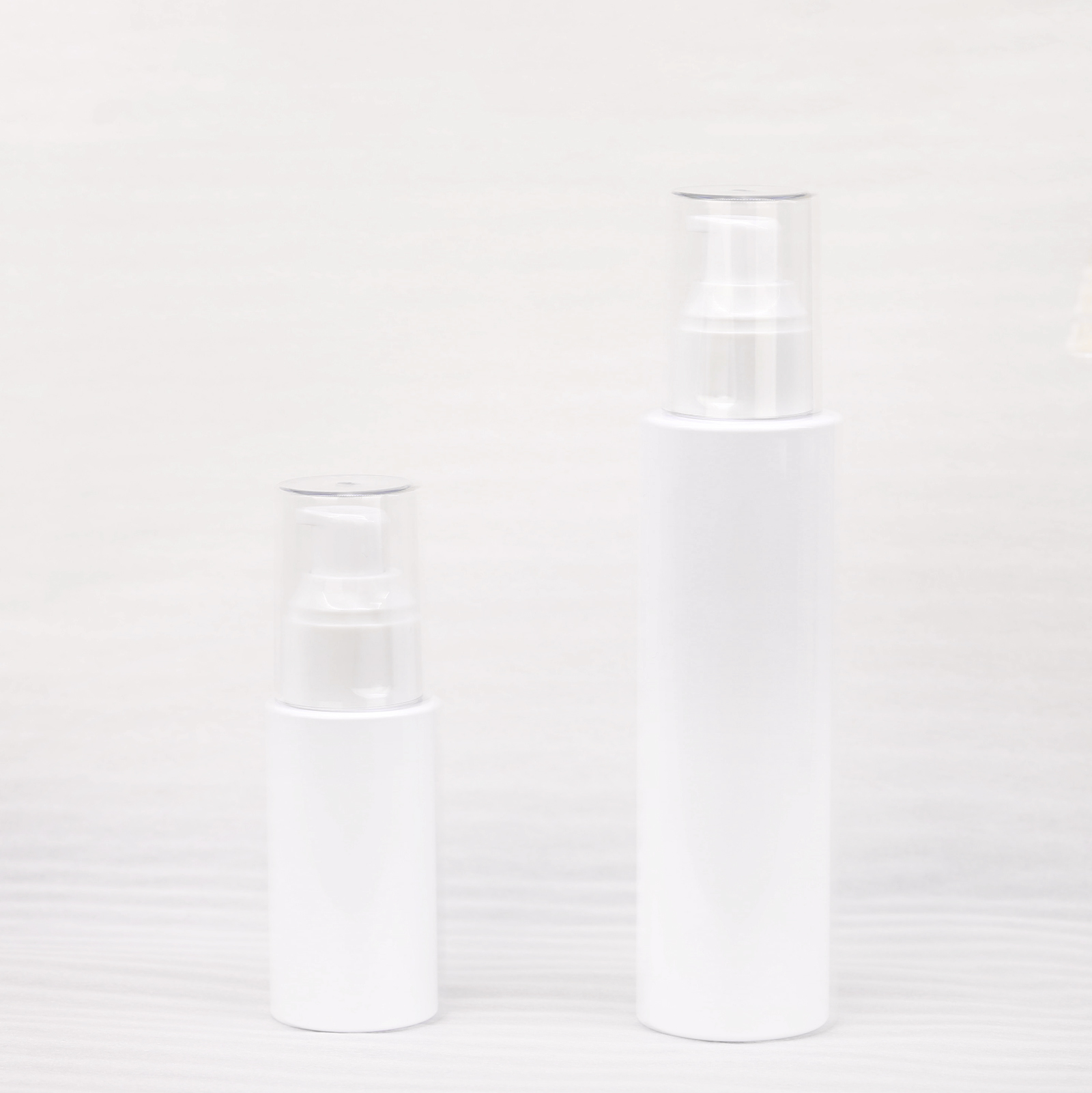 60ml 150ml Empty Cosmetic Skincare Packaging White Cream Essence Plastic Serum Lotion Airless Pump Bottle