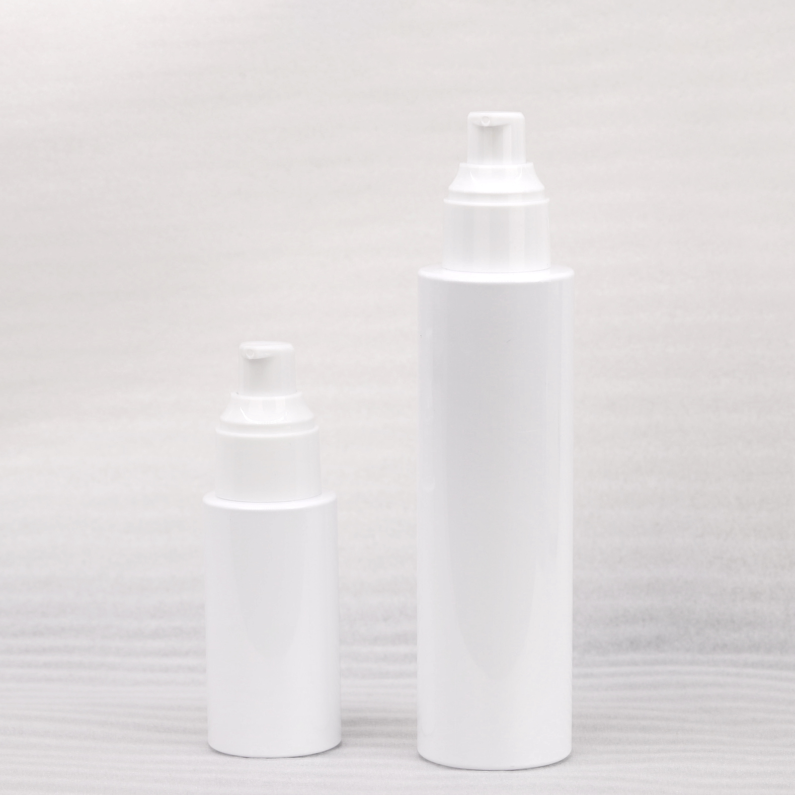 60ml 150ml Empty Cosmetic Skincare Packaging White Cream Essence Plastic Serum Lotion Airless Pump Bottle