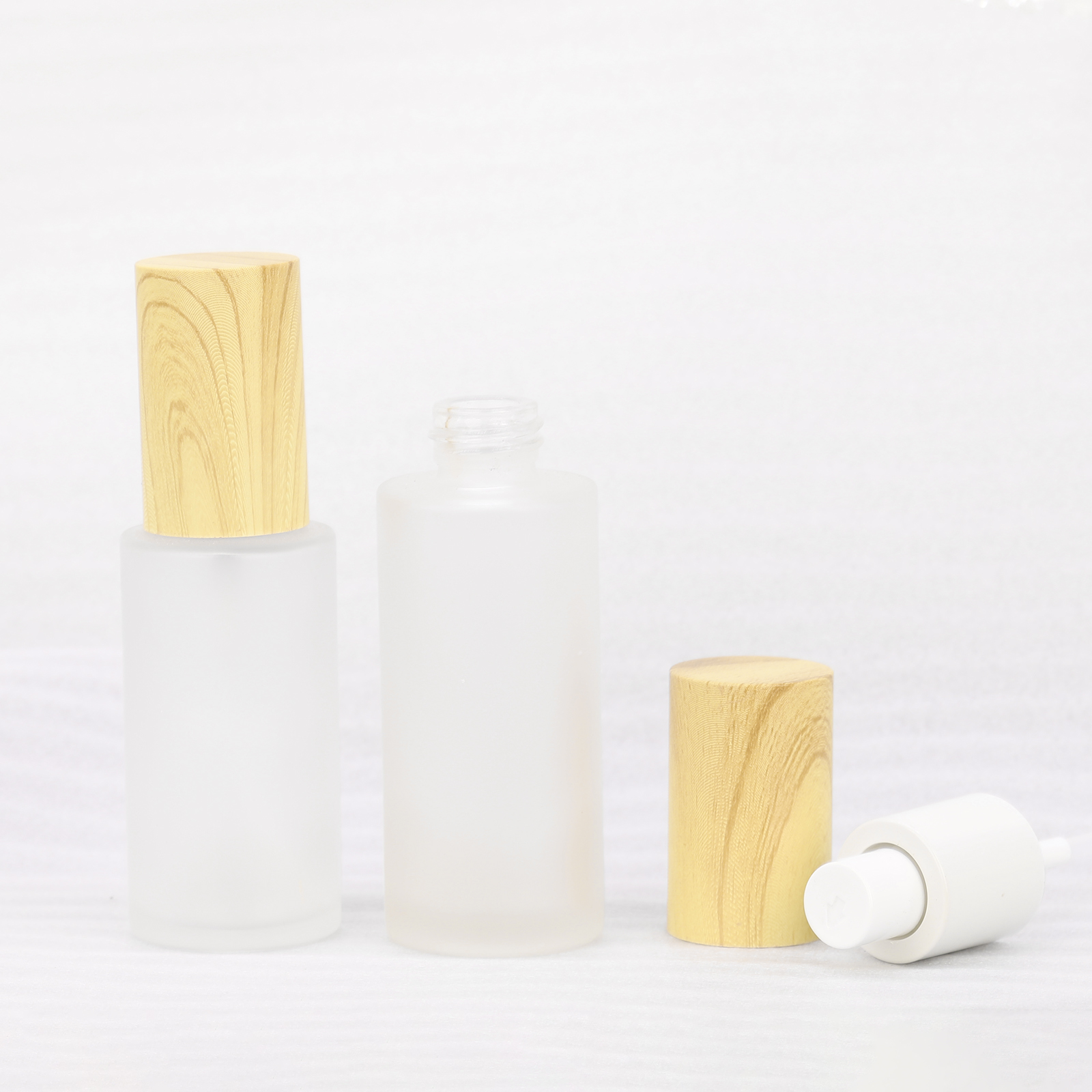 Water Transfer Printing Wood Grain Cap Cosmetics Flat Shoulder Frosted Spray Glass Skin Care Lotion Bottle