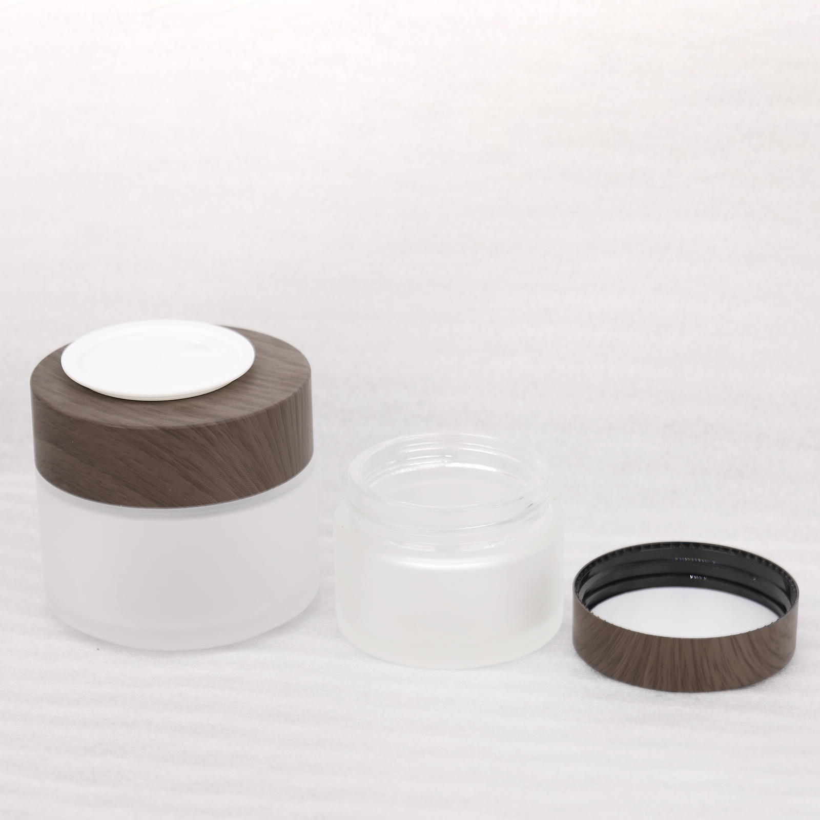 5g 10g 15g 20g 30g 50g 100g 200g Empty Frosted Glass Cosmetic Cream Jars With Plastic Wood Grain Lid